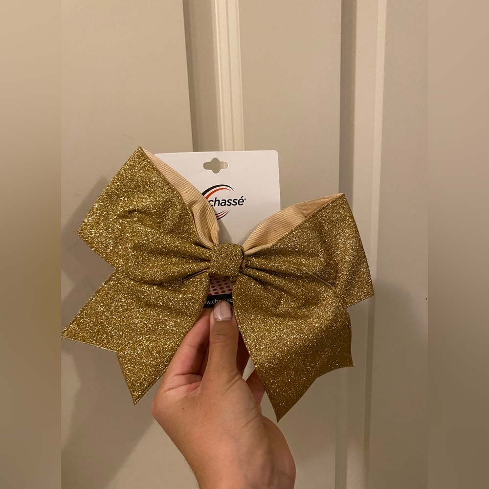 NWT Chassé Gold Glitter Cheer Bow